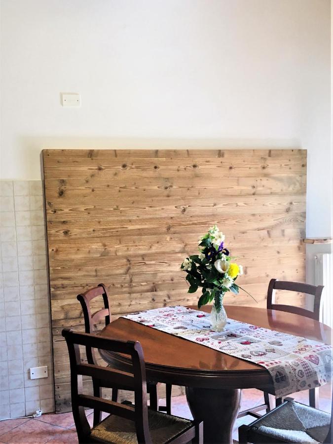 Il Girasole Apartamento Caprino Veronese Exterior foto