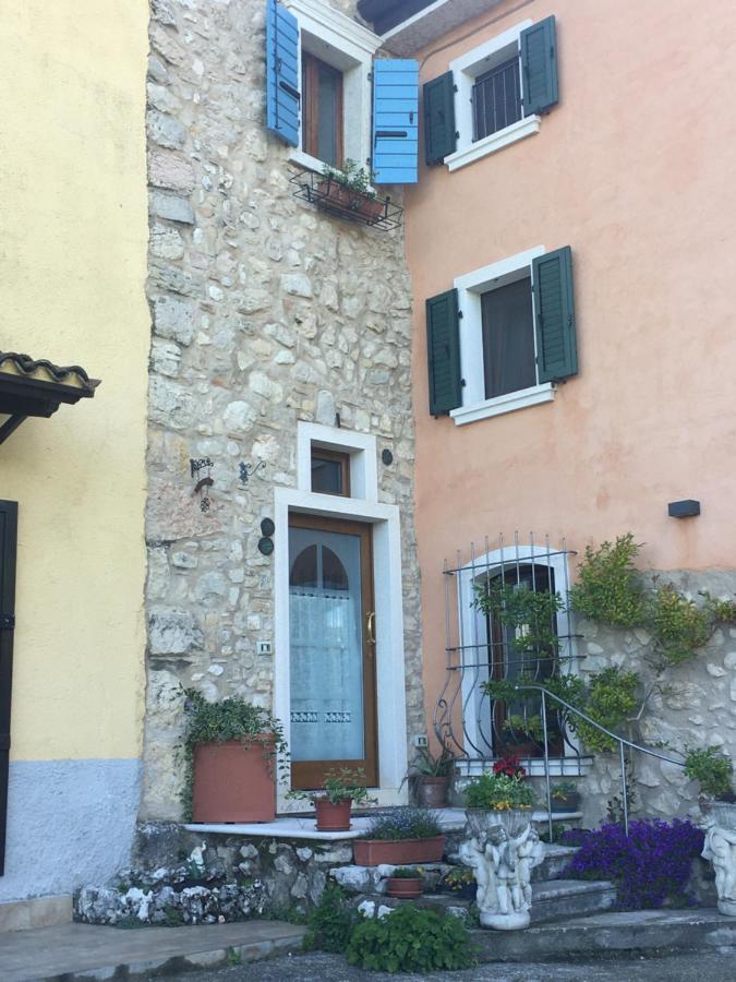 Il Girasole Apartamento Caprino Veronese Exterior foto